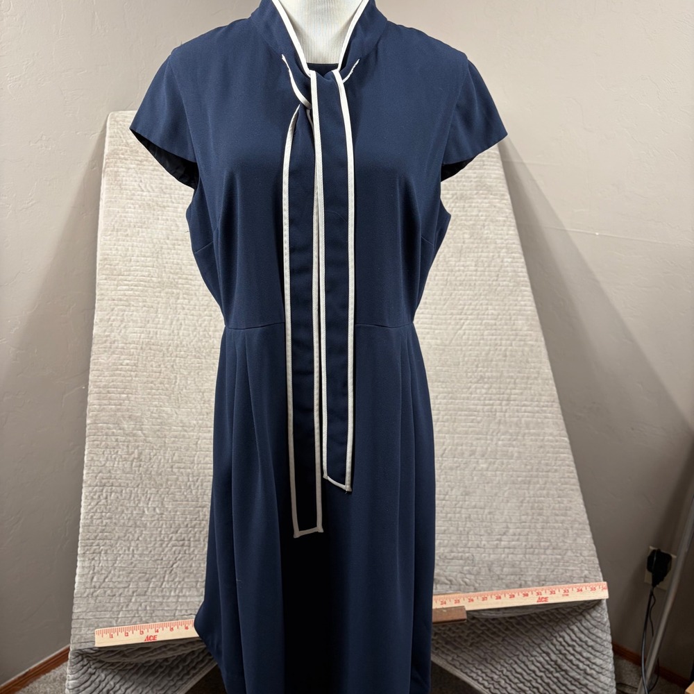 J.Crew Navy Blue Tie Neck Cap Sleeve Fit and Flare Dress Size 14‎ White Piping